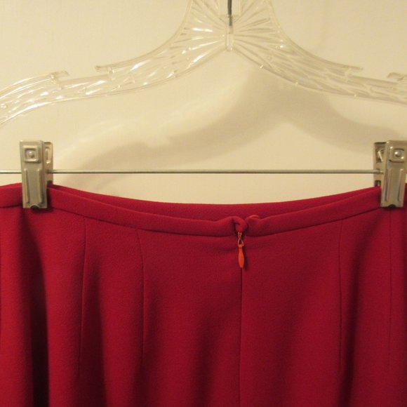 Tahari Red Suit - Picture 6 of 9